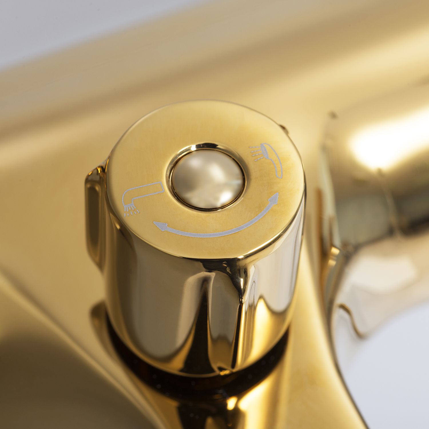 Смеситель для ванны с коротким изливом WasserKRAFT Sauer, 7101