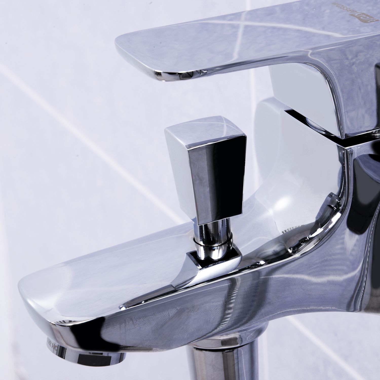 Смеситель для ванны с коротким изливом WasserKRAFT Salm, 2701