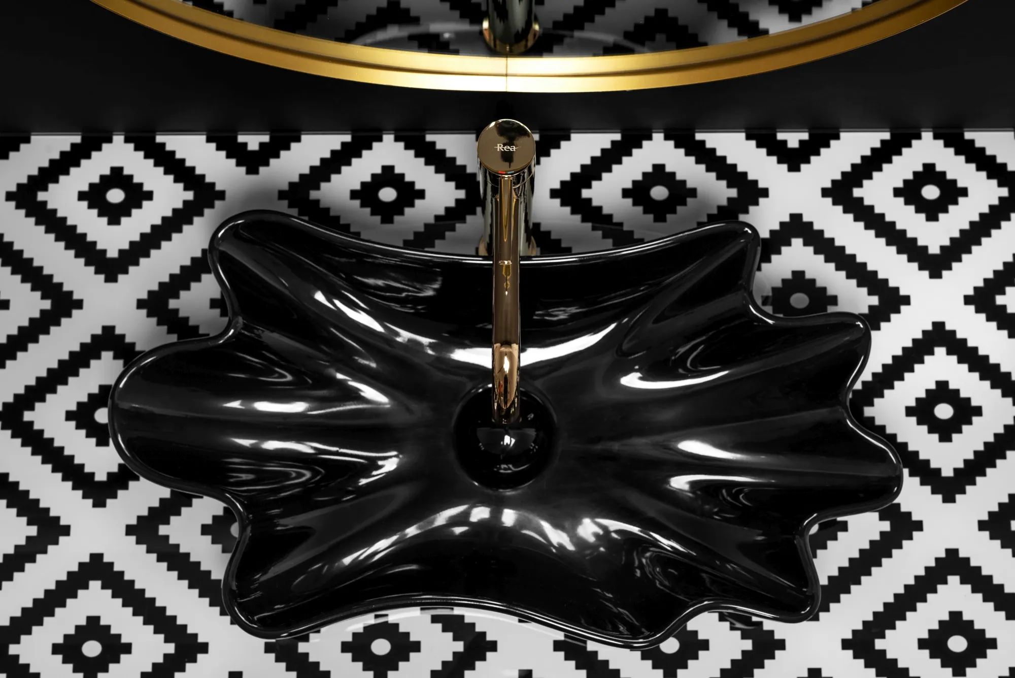 Умывальник Rea Infinity Black 62x33, REA-U3401