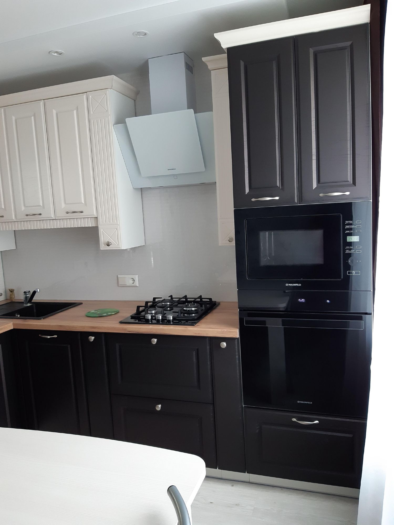 Микроволновая печь встраиваемая Maunfeld MBMO.25.7GB