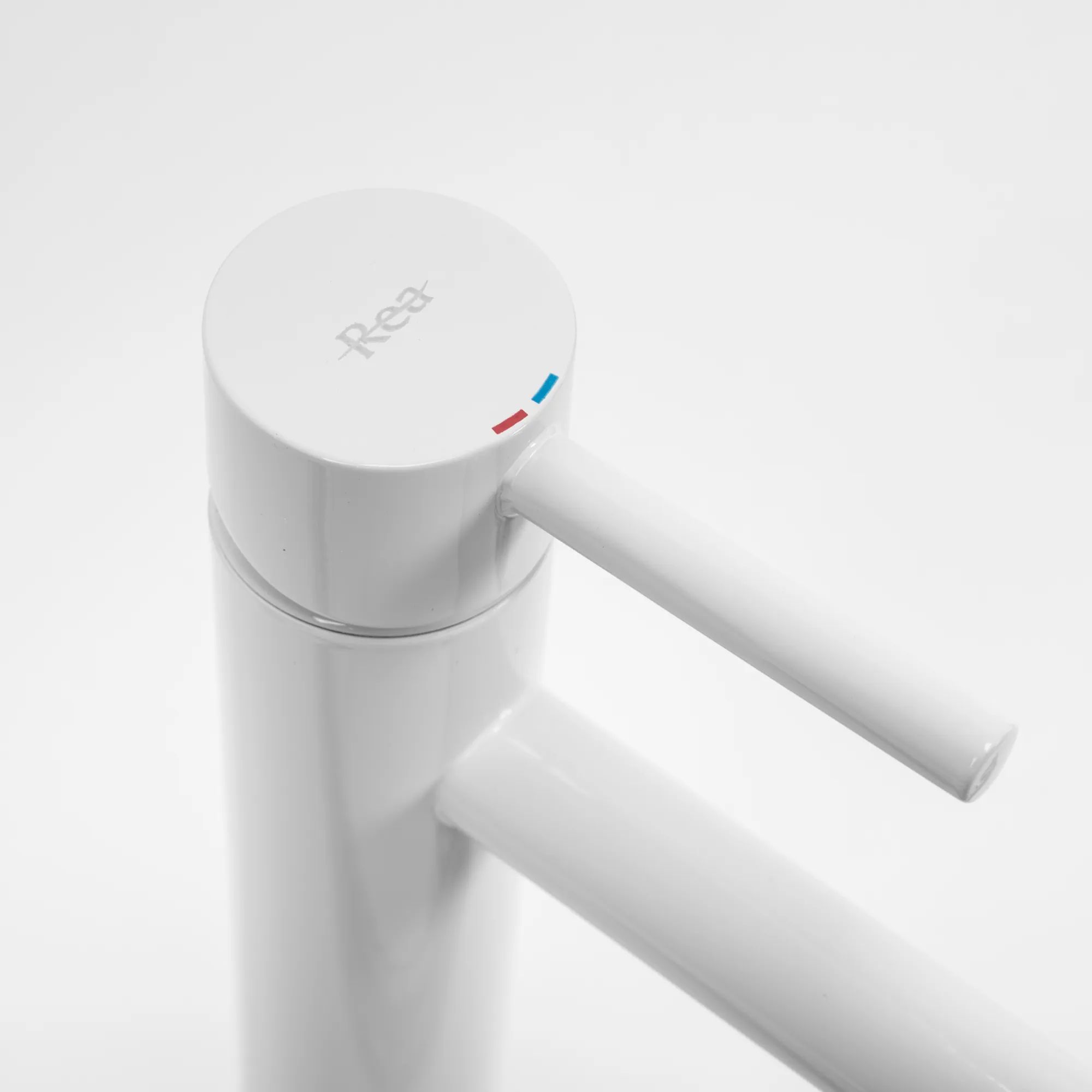 Смеситель для умывальника Rea Lungo White, REA-B4401