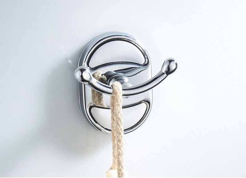 Крючок двойной Ledeme L1905-2