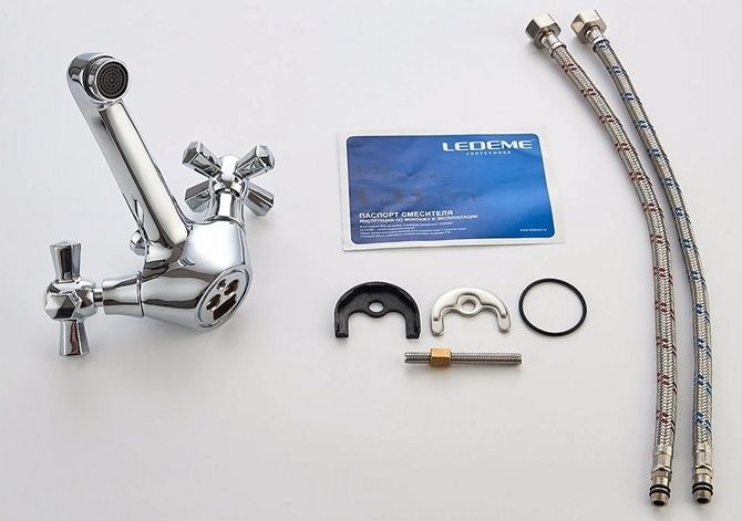 Смеситель для умывальника Ledeme L1090