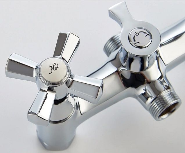 Смеситель для ванны Ledeme L3190