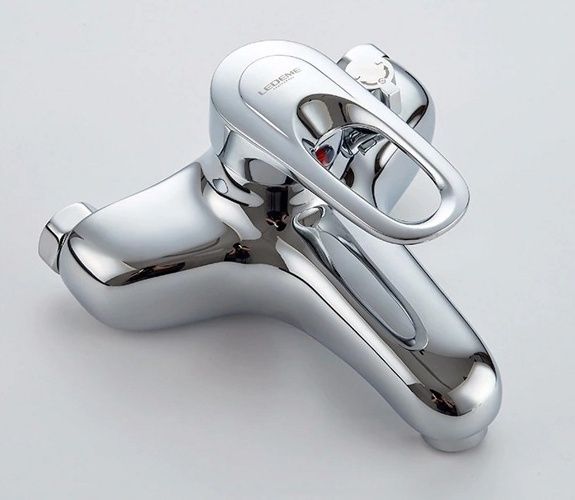 Смеситель для ванны Ledeme L3204