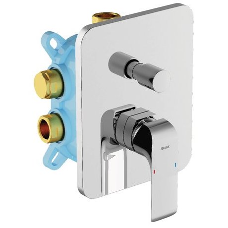 Смеситель настенный с переключателем Ravak Flat FL 065.00, X070123