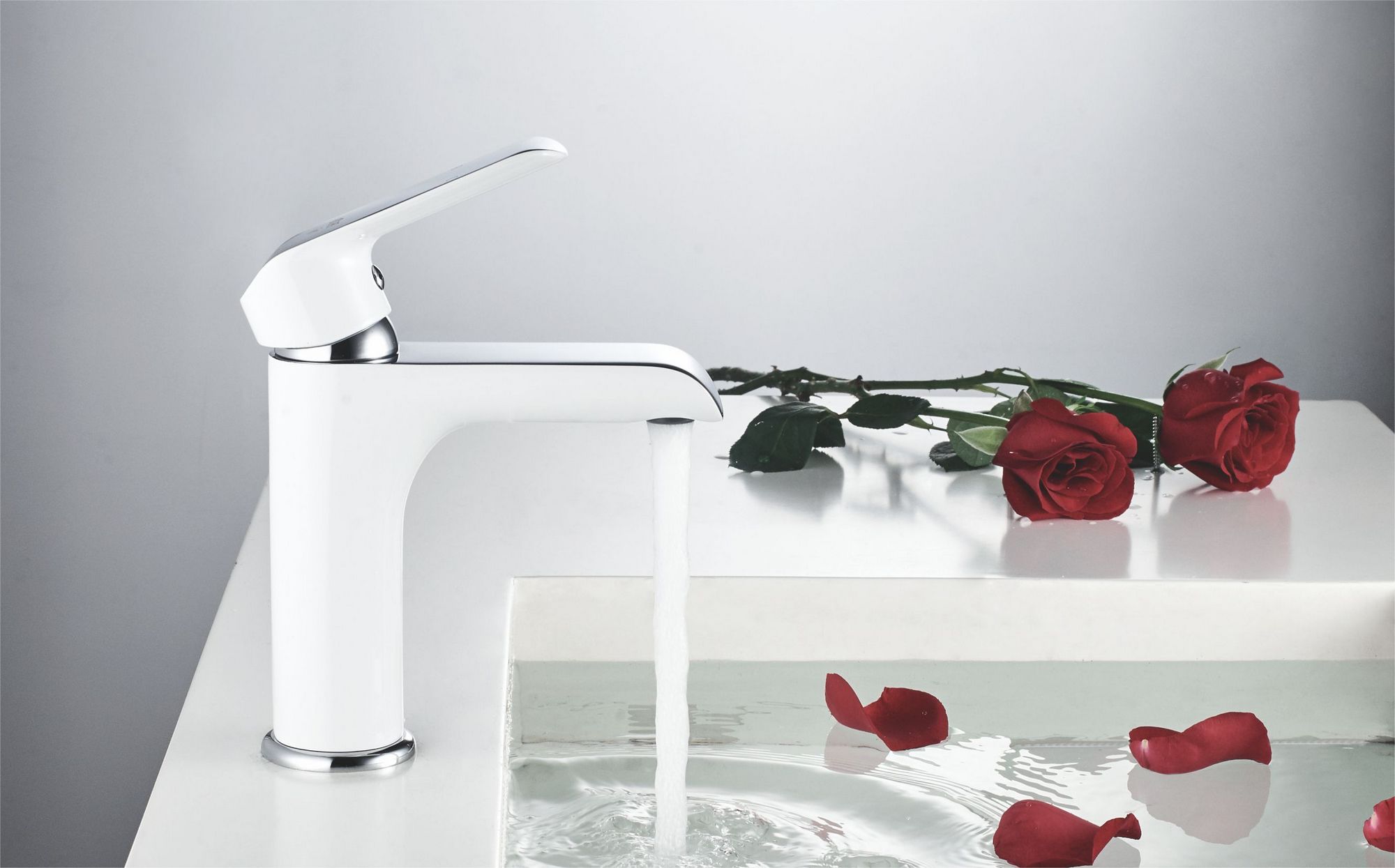 Смеситель для раковины Rose, R2101F