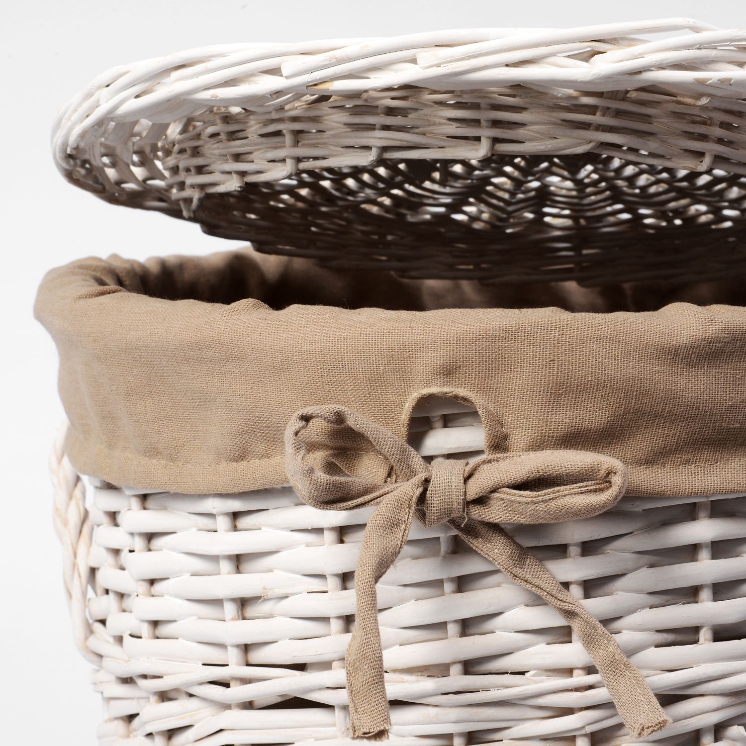 Плетеная корзина для белья с крышкой WasserKRAFT Aller, WB-106-L