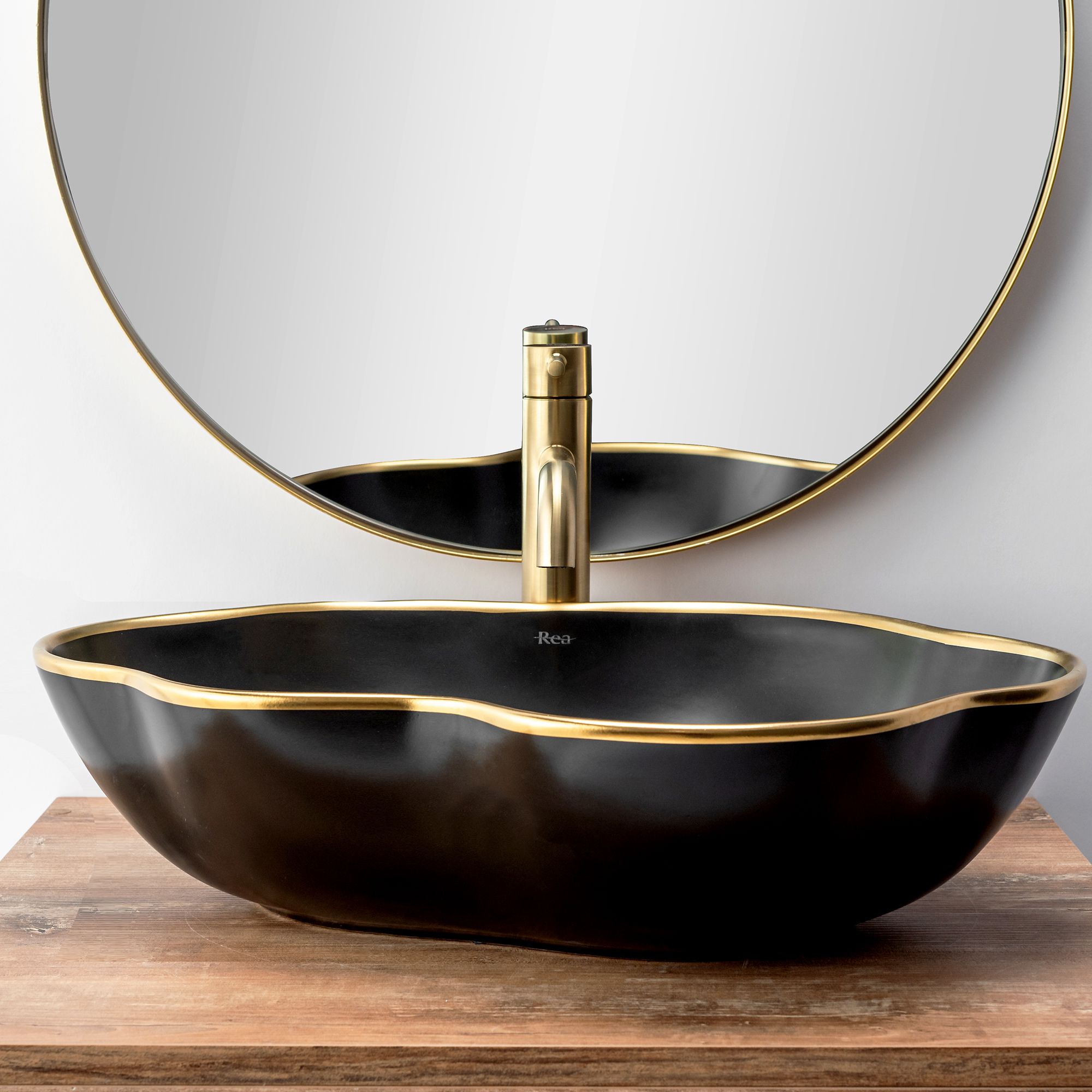 Смеситель для умывальника Rea Lungo Matt Gold, REA-B4526