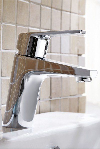 Смеситель для умывальника Bravat Line F15299C-1