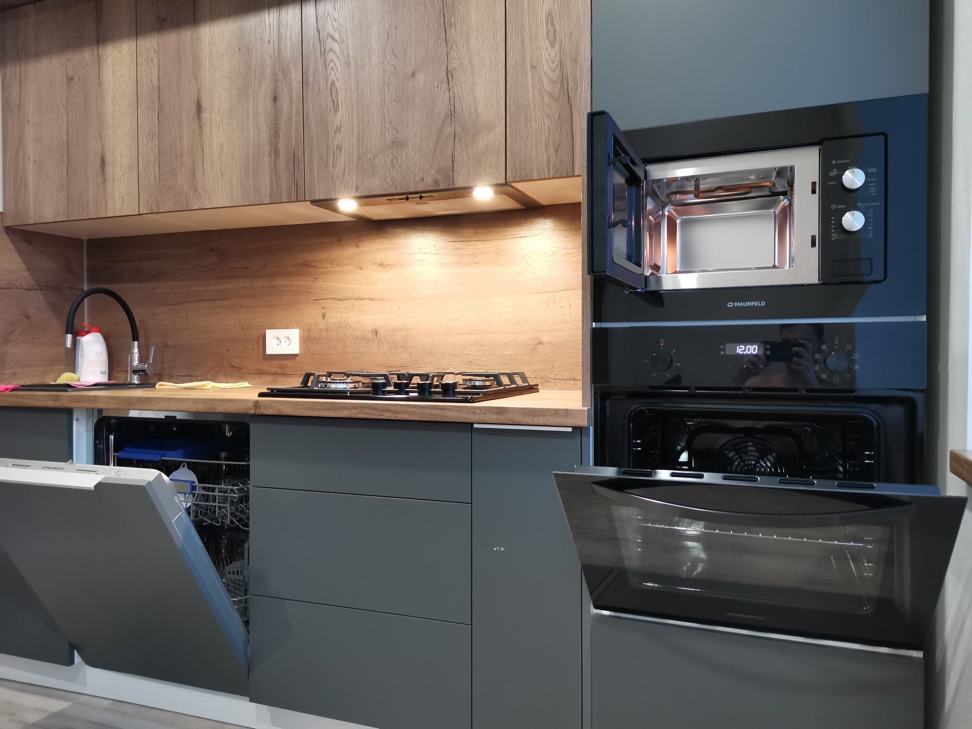 Микроволновая печь встраиваемая Maunfeld MBMO.20.2 PGB