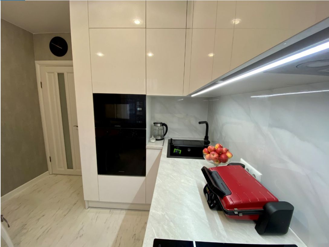 Микроволновая печь встраиваемая Maunfeld MBMO.25.7GB