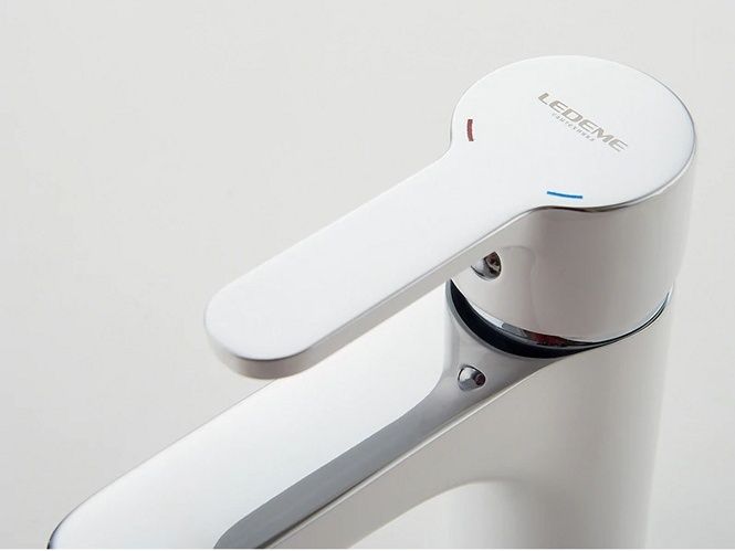 Смеситель для умывальника белый Ledeme L1003W