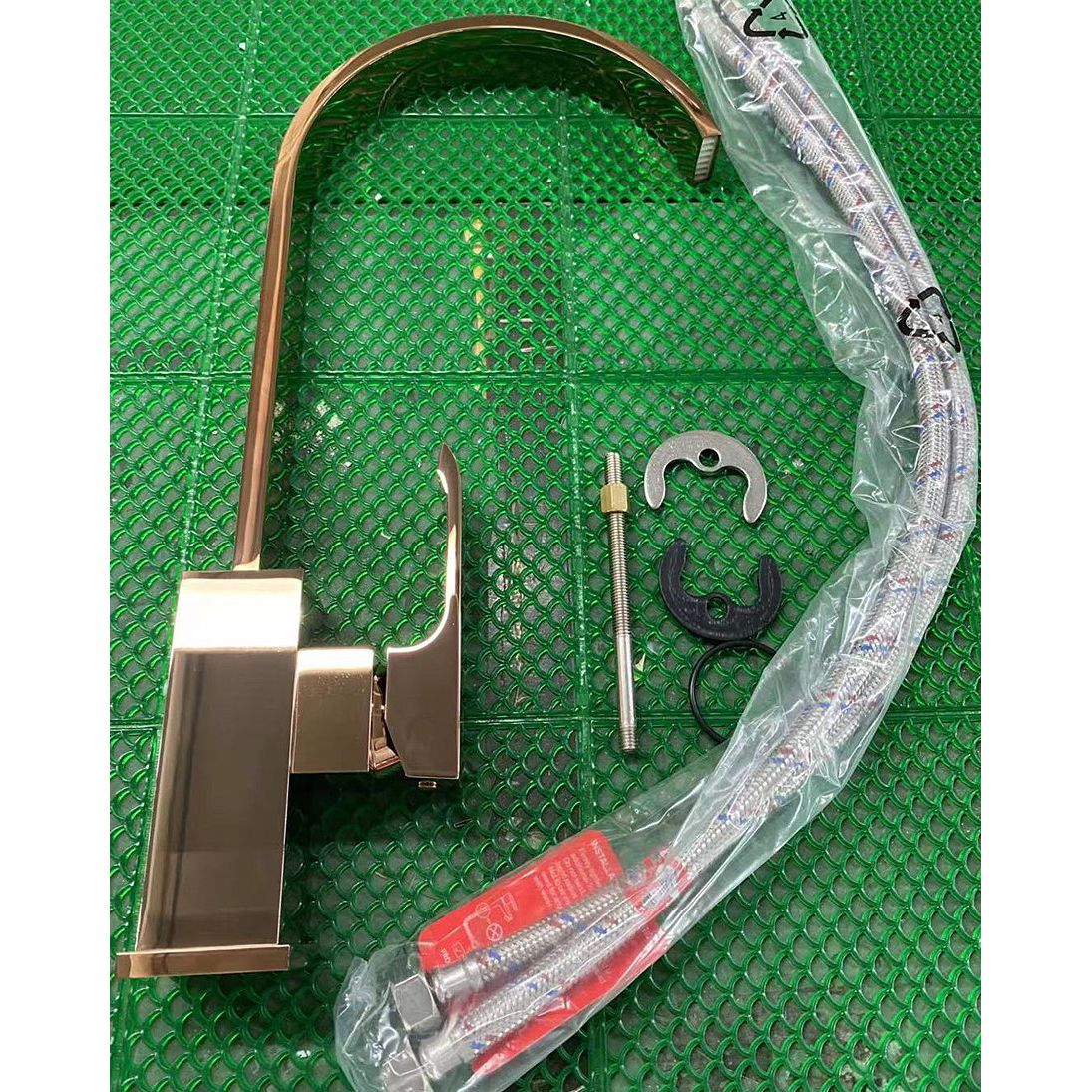 Смеситель для кухни Ahti Kerava Gold, KA101011