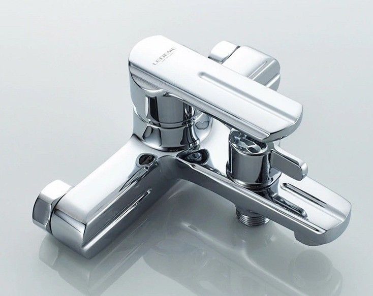 Смеситель для ванны Ledeme L3266