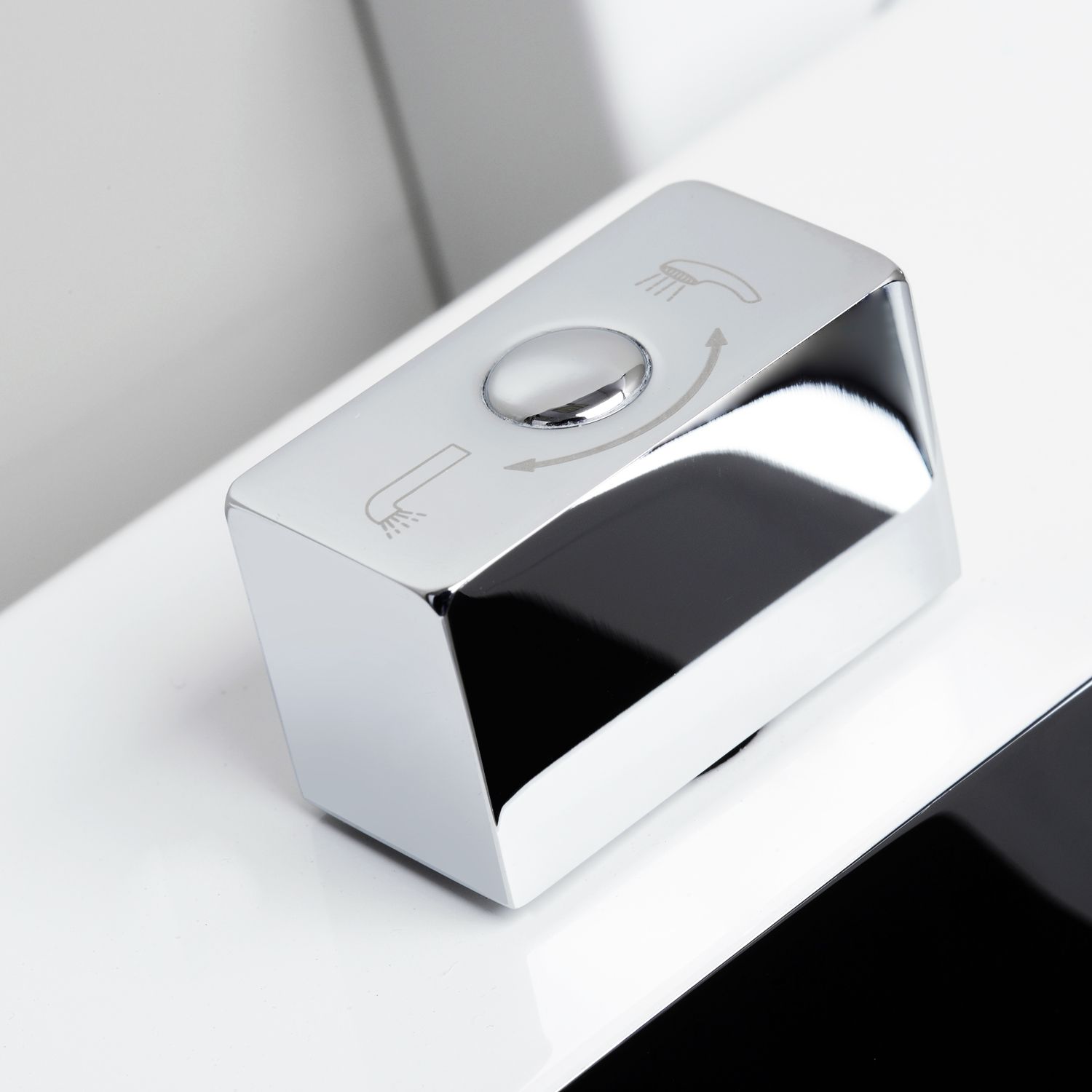 Смеситель для ванны с коротким изливом WasserKRAFT Aller, 1061WHITE