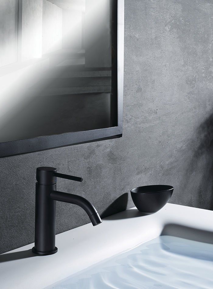 Смеситель для умывальника Paffoni Light черный матовый, LIG071NO