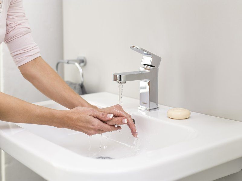 Смеситель для умывальника Ravak Chrome CR 012.00, X070041