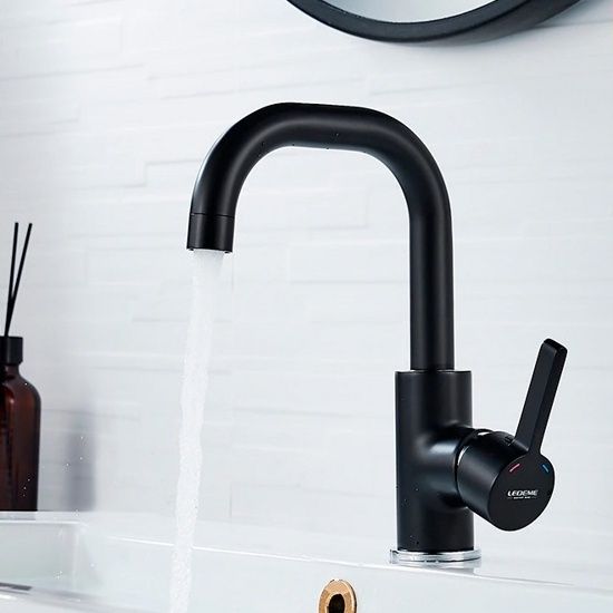 Смеситель для умывальника черный Ledeme L1099B