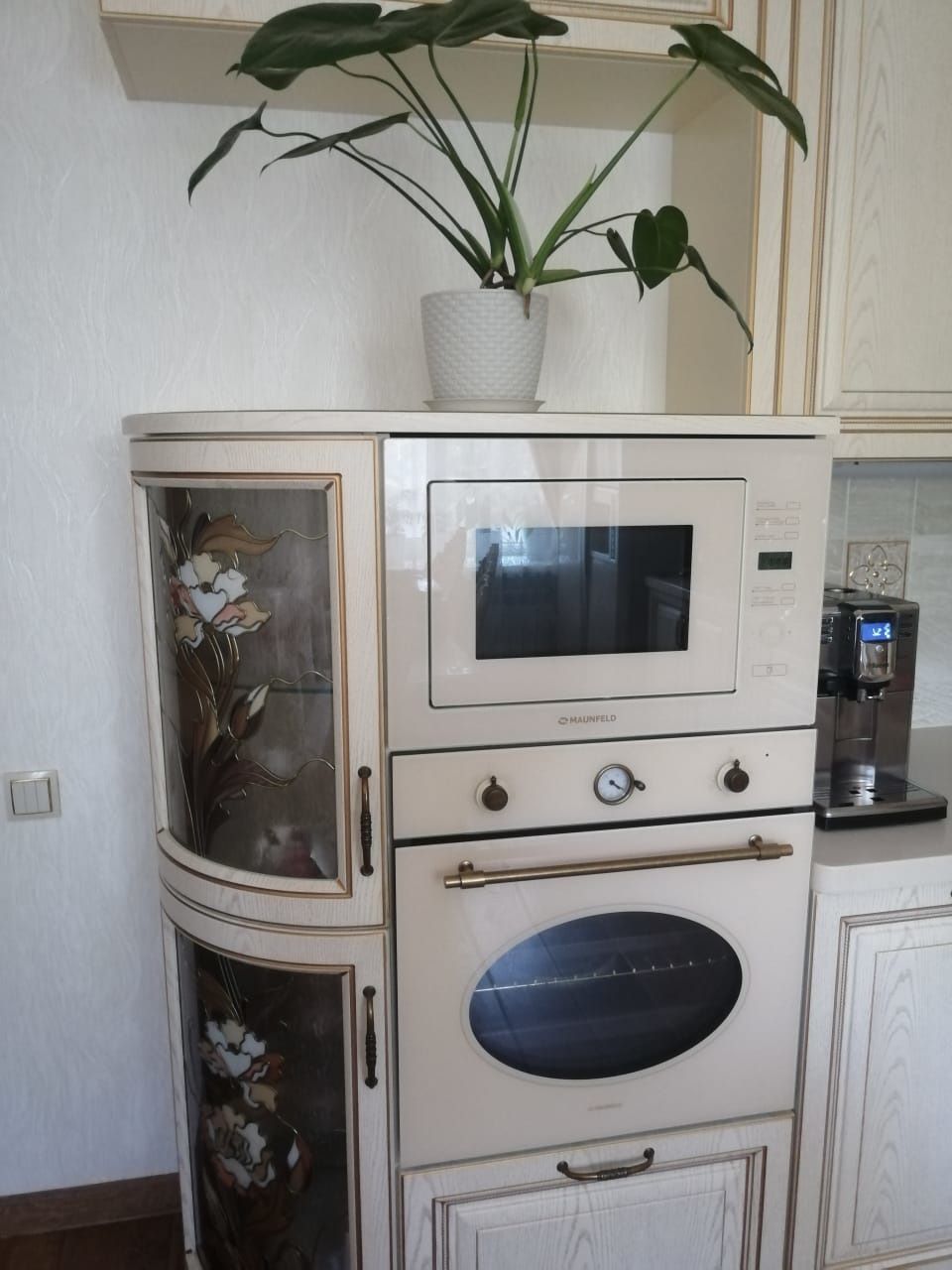 Микроволновая печь встраиваемая Maunfeld MBMO.25.7GBG