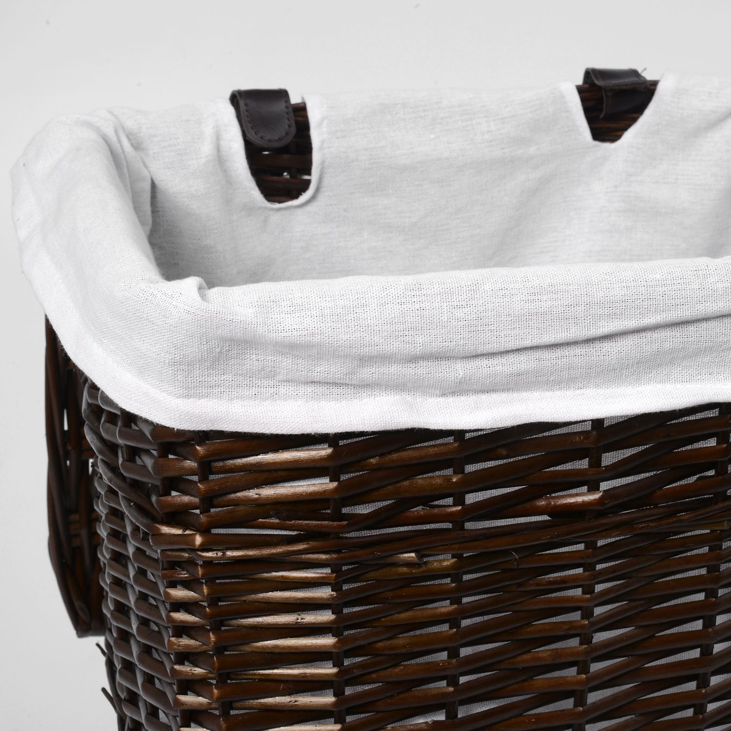 Плетеная корзина для белья с крышкой WasserKRAFT Isar, WB-130-M