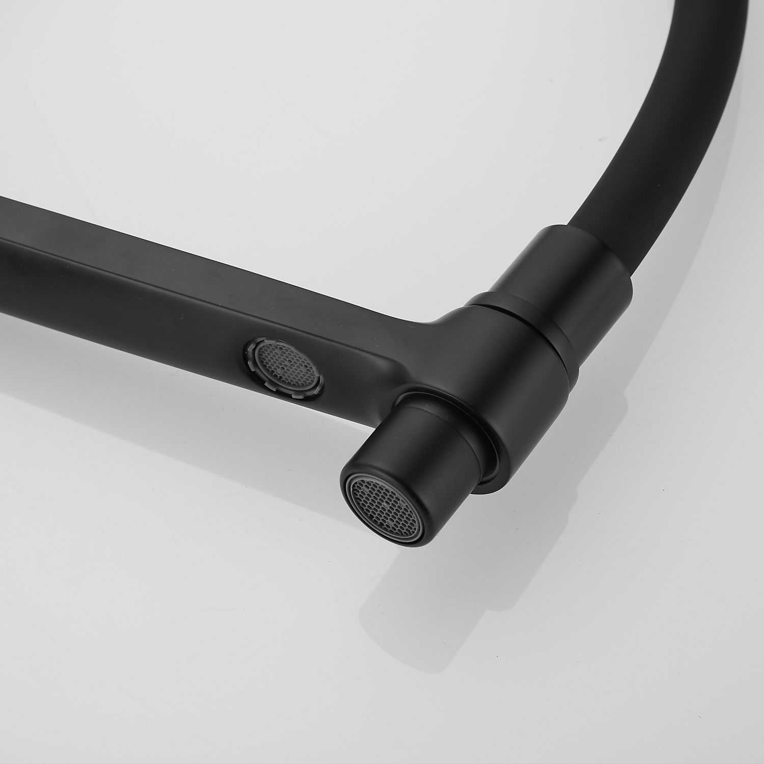 Смеситель для кухни с гибким изливом под фильтр Rose, R658H