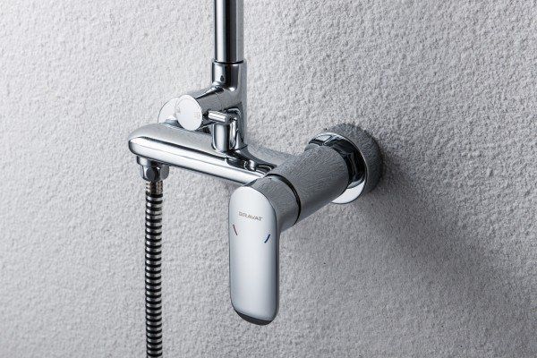 Душевая колонна со смесителем Bravat Opal F9125183CP-A