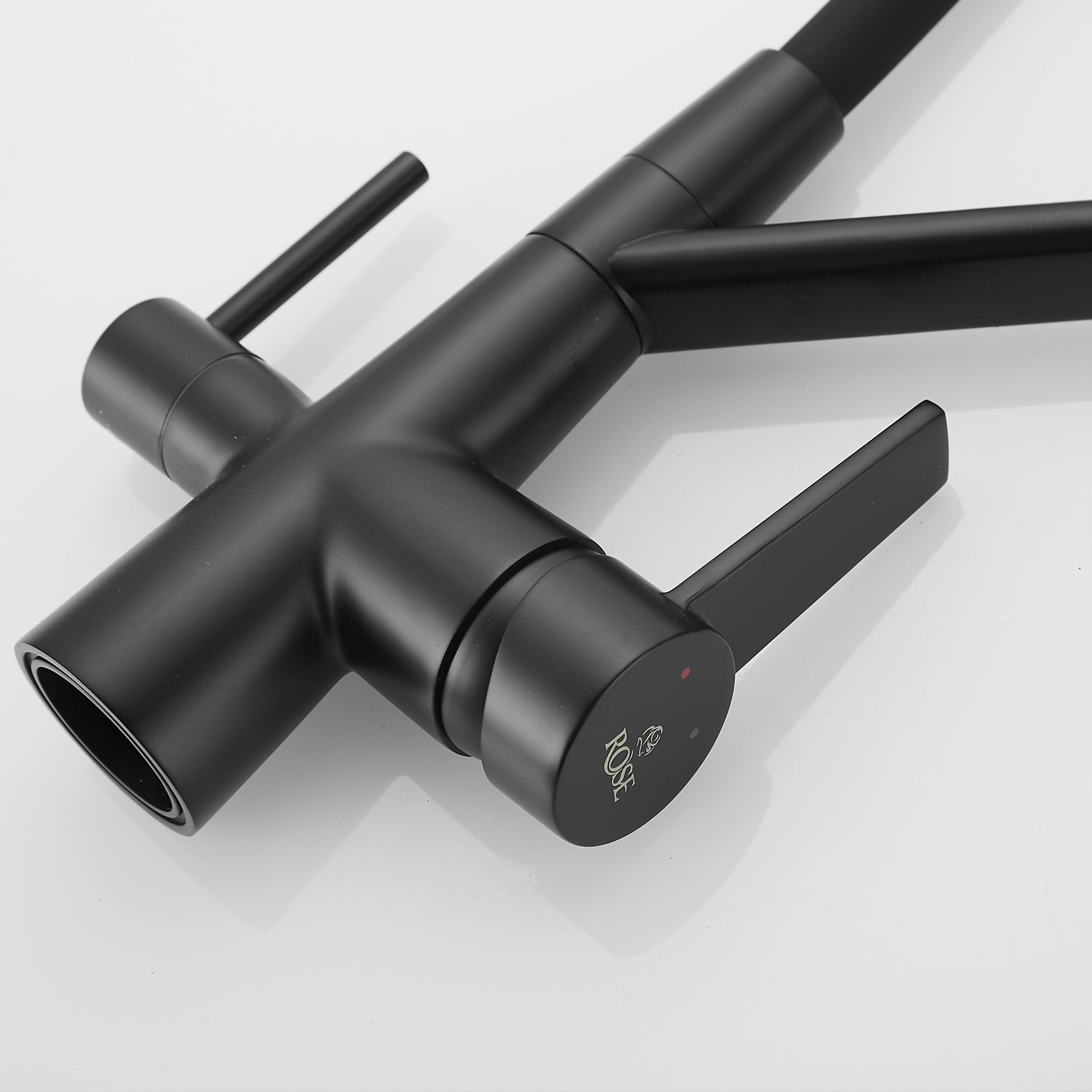 Смеситель для кухни с гибким изливом под фильтр Rose, R558H