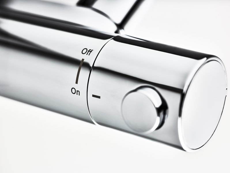 Смеситель настенный термостатический для душа без гарнитуры Ravak PU 033.00, X070116