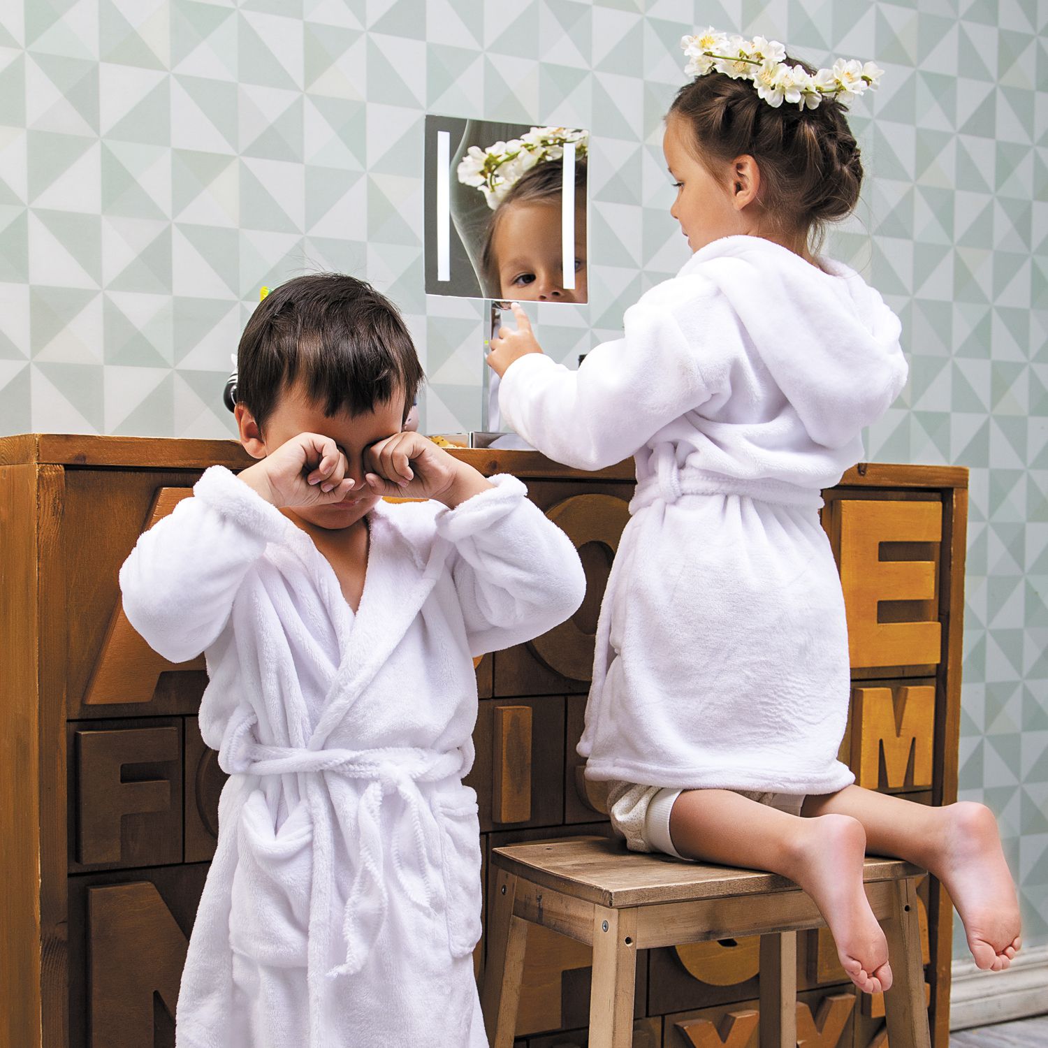 Зеркало с LED-подсветкой, 3-х кратным увеличением WasserKRAFT, K-1007