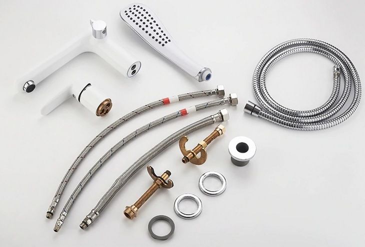 Смеситель врезной в борт ванны белый/хром Ledeme L1153W