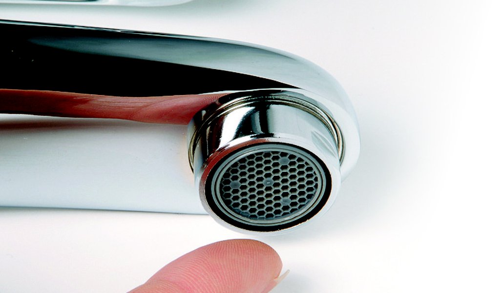 Смеситель для умывальника Ravak Suzan SN 012.00, X070002