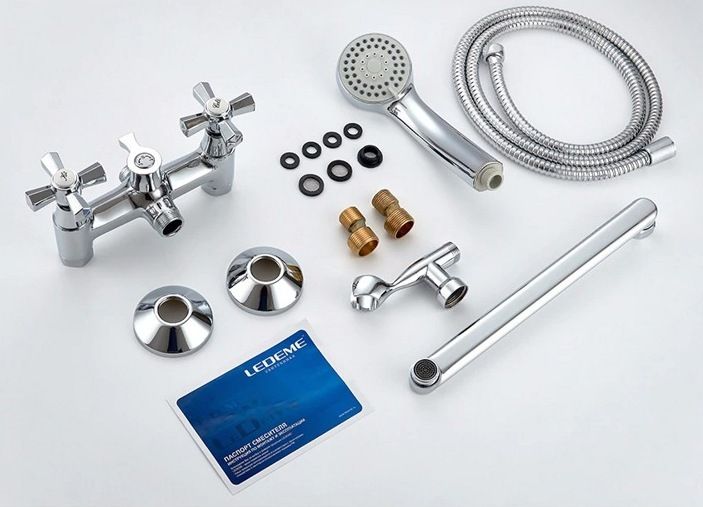 Смеситель для ванны Ledeme L2590