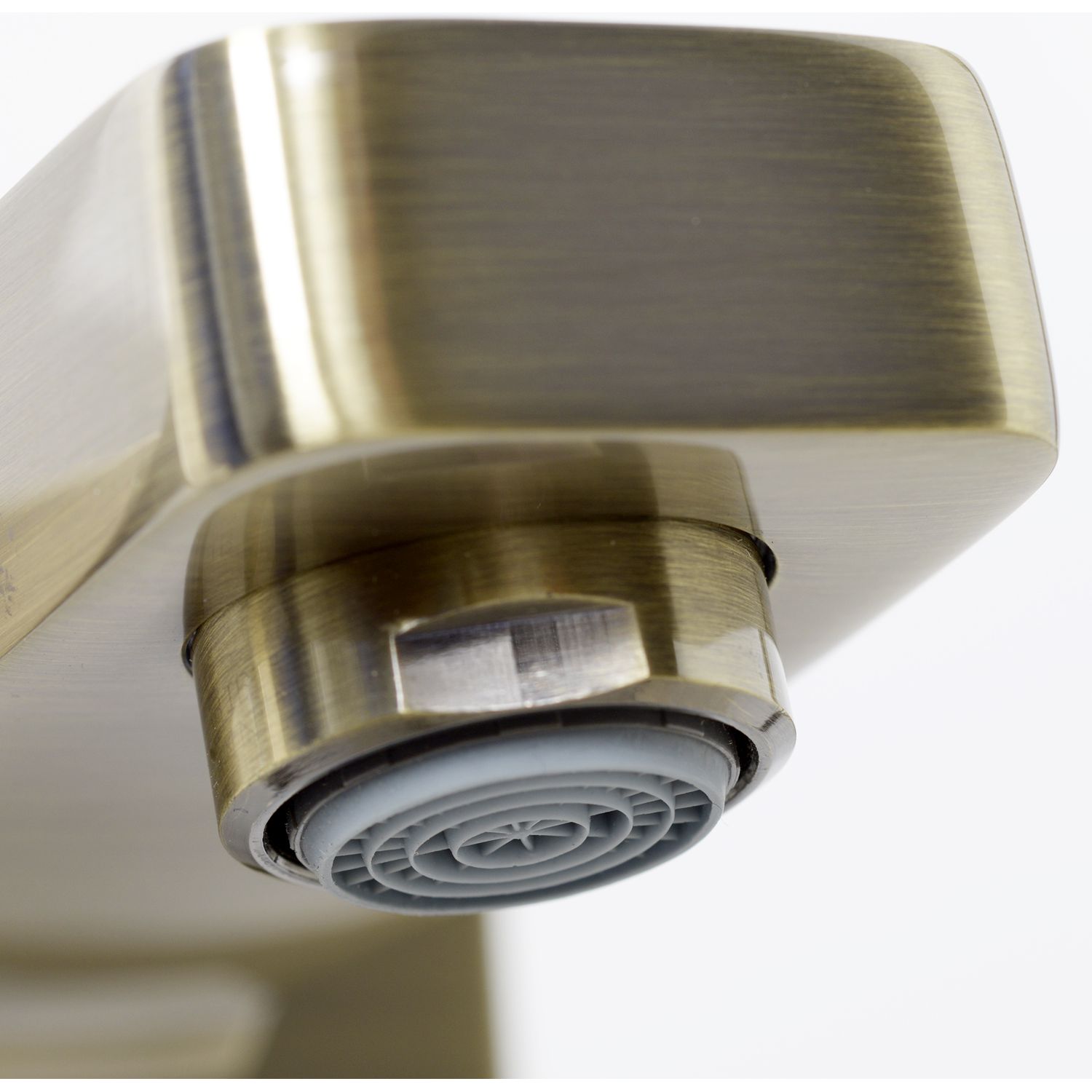 Смеситель для ванны с коротким изливом WasserKRAFT Exter, 1601