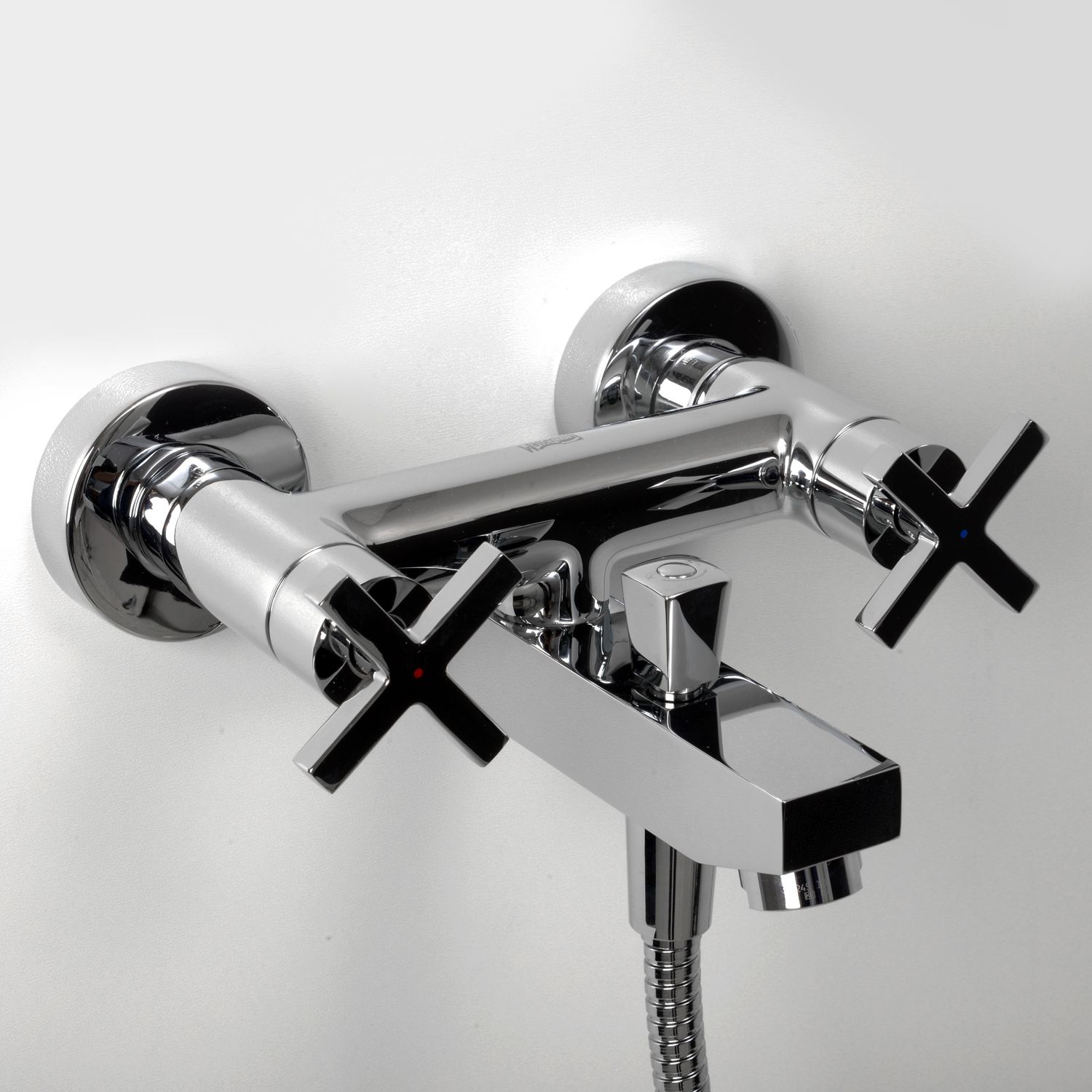 Смеситель для ванны с коротким изливом WasserKRAFT Weser, 7801