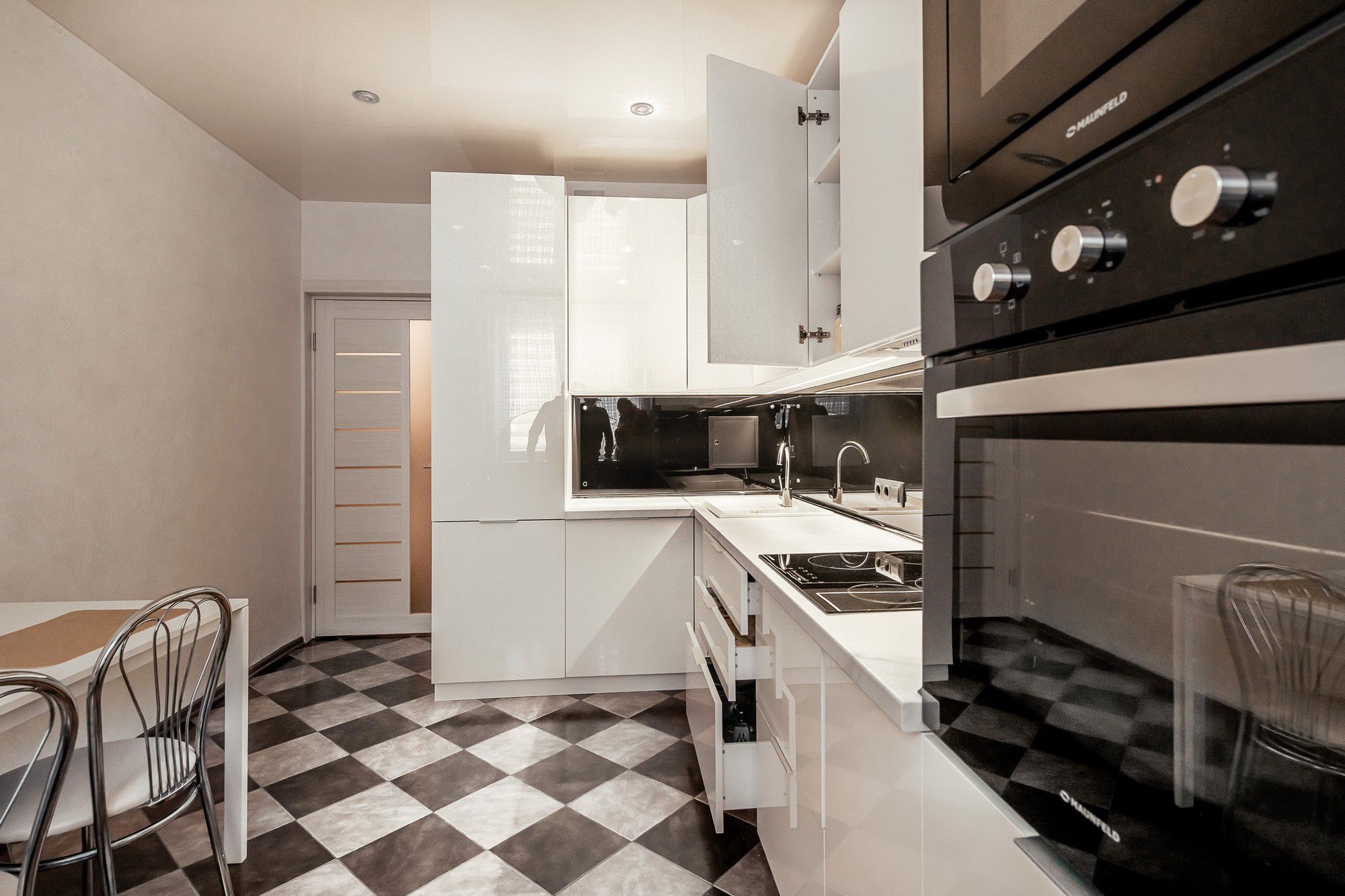 Микроволновая печь встраиваемая Maunfeld MBMO.20.2 PGB