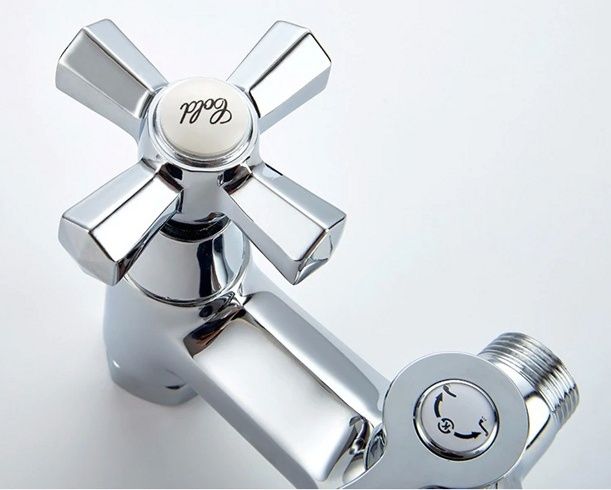 Смеситель для ванны Ledeme L2590