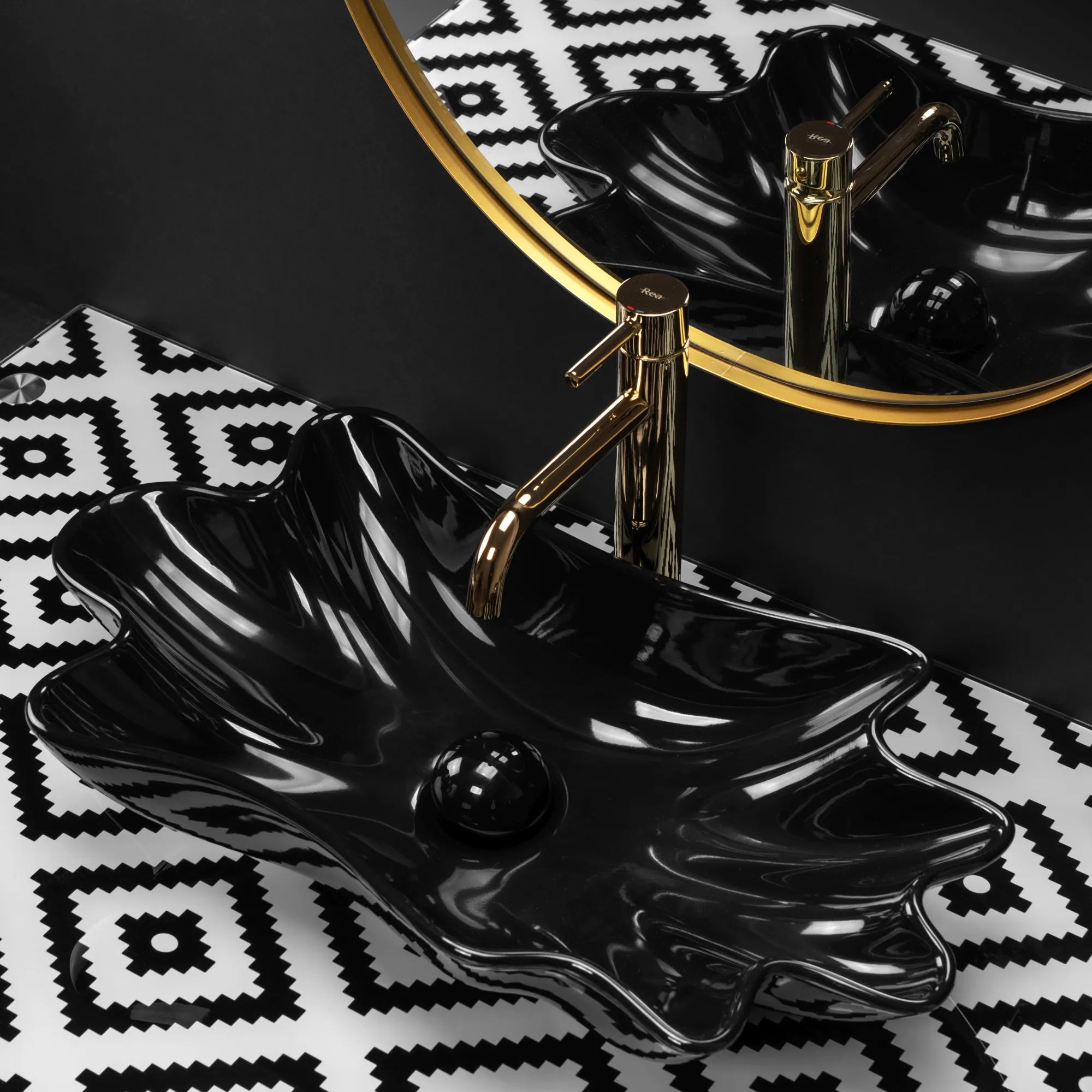 Умывальник Rea Infinity Black 62x33, REA-U3401