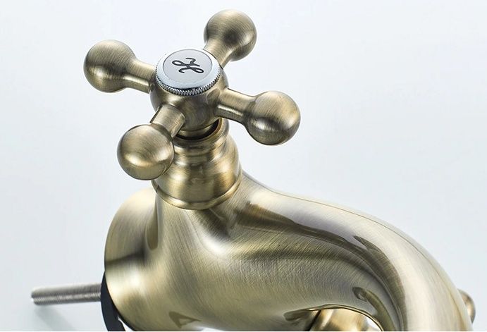 Смеситель для умывальника бронза Ledeme L1019C