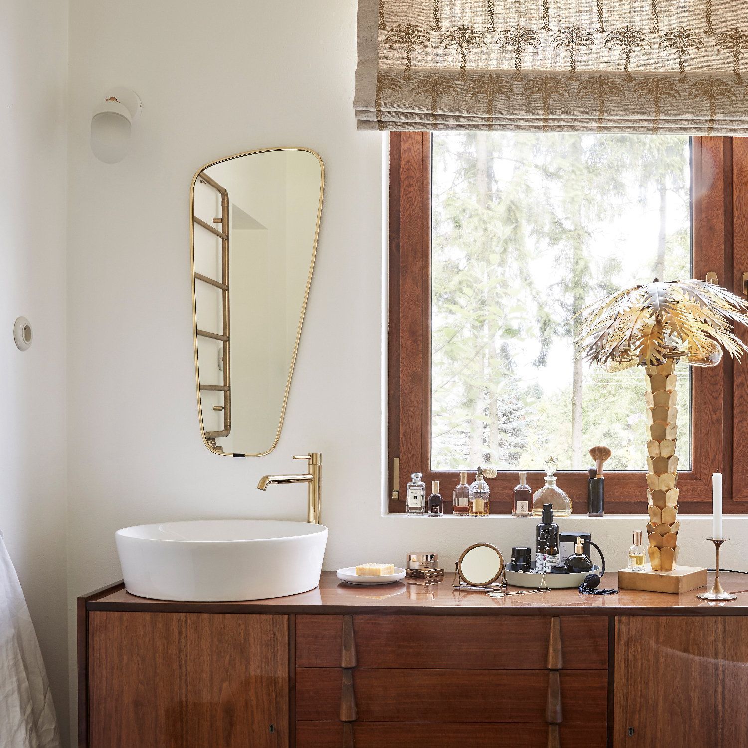 Смеситель для умывальника высокий Omnires Y, Y1212GL