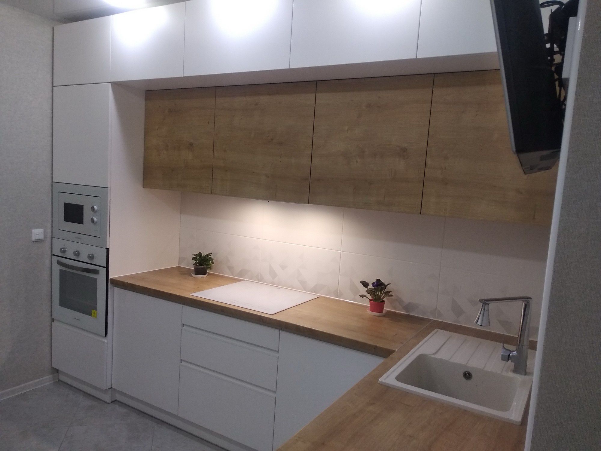 Шкаф духовой электрический Maunfeld EOEС.586W