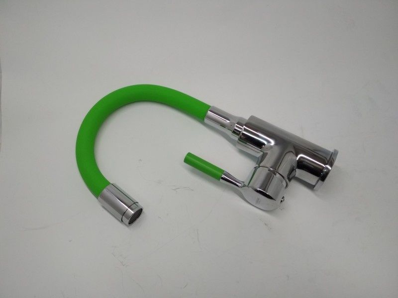 Смеситель для умывальника с гибким изливом зеленый/хром Ledeme L1399-5