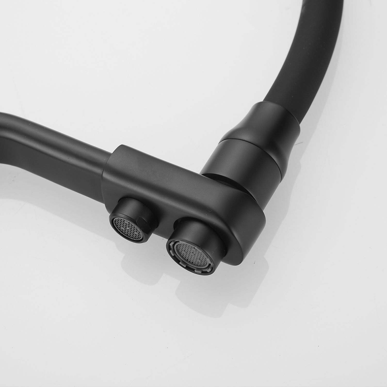 Смеситель для кухни с гибким изливом под фильтр Rose, R558H