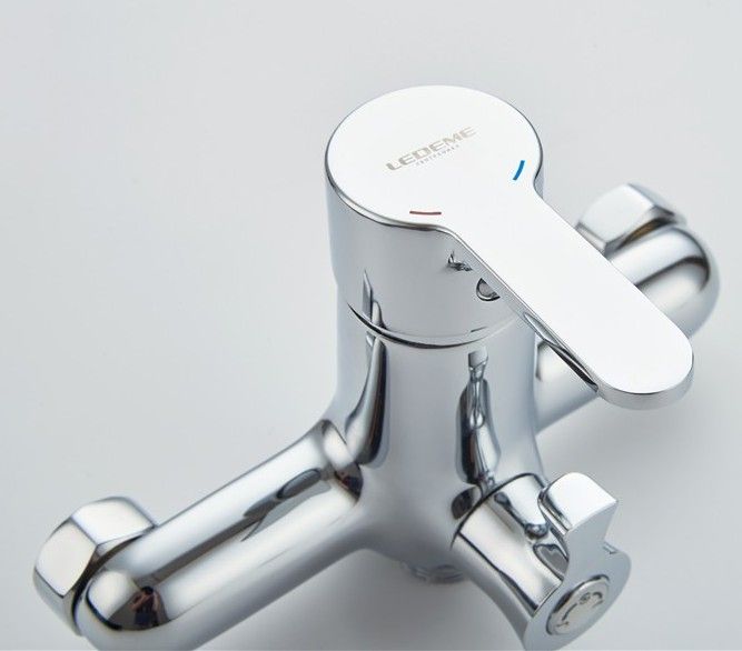 Смеситель для ванны Ledeme L2203