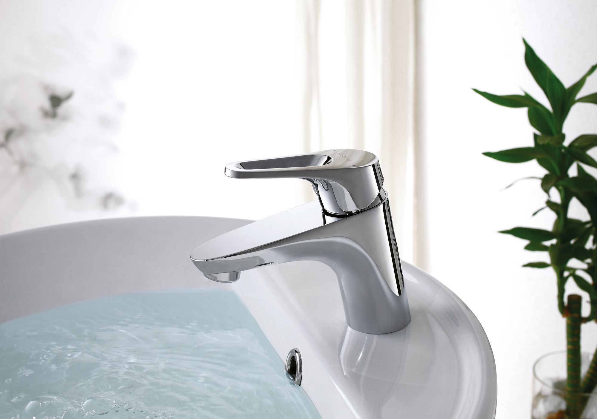 Смеситель для умывальника Bravat Drop-D F148162C