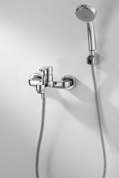 Смеситель для ванны Bravat Stream с аксессуарами F63783C-B