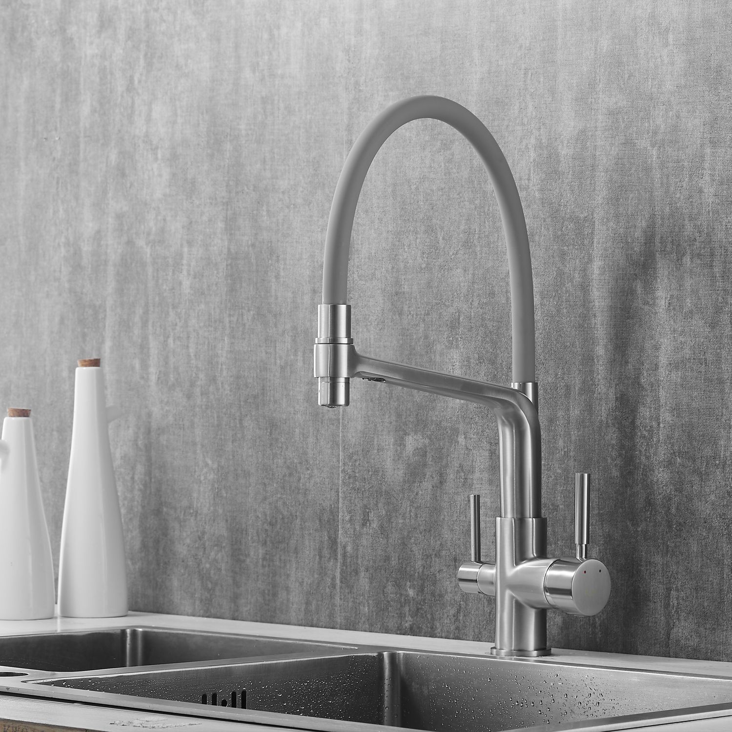 Смеситель для кухни с гибким изливом под фильтр Rose, R658L