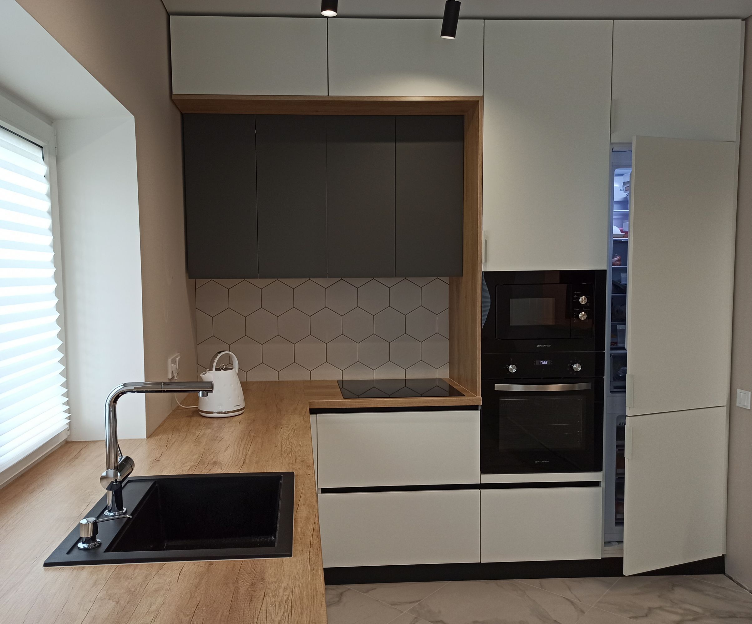 Микроволновая печь встраиваемая Maunfeld MBMO.20.2 PGB