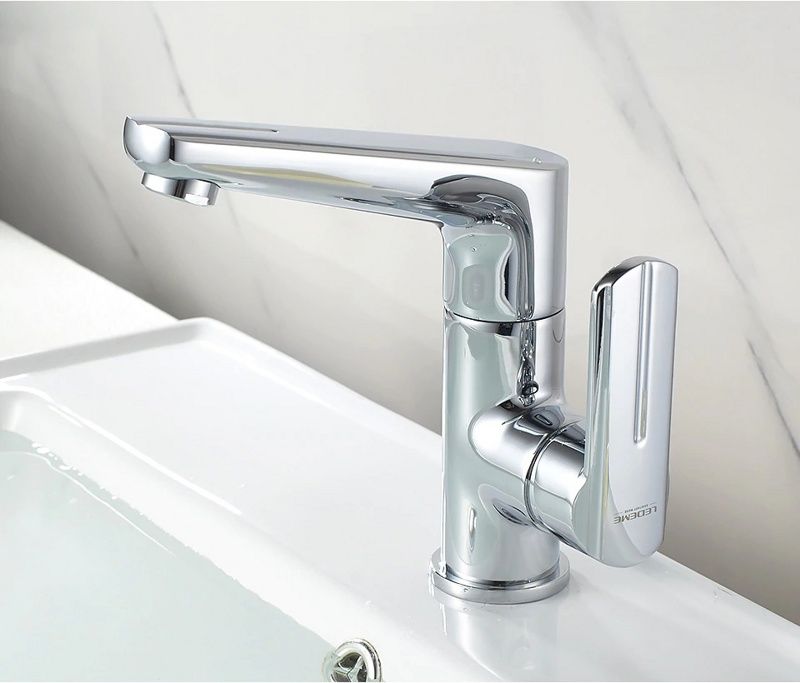 Смеситель для умывальника с поворотным изливом Ledeme L1066