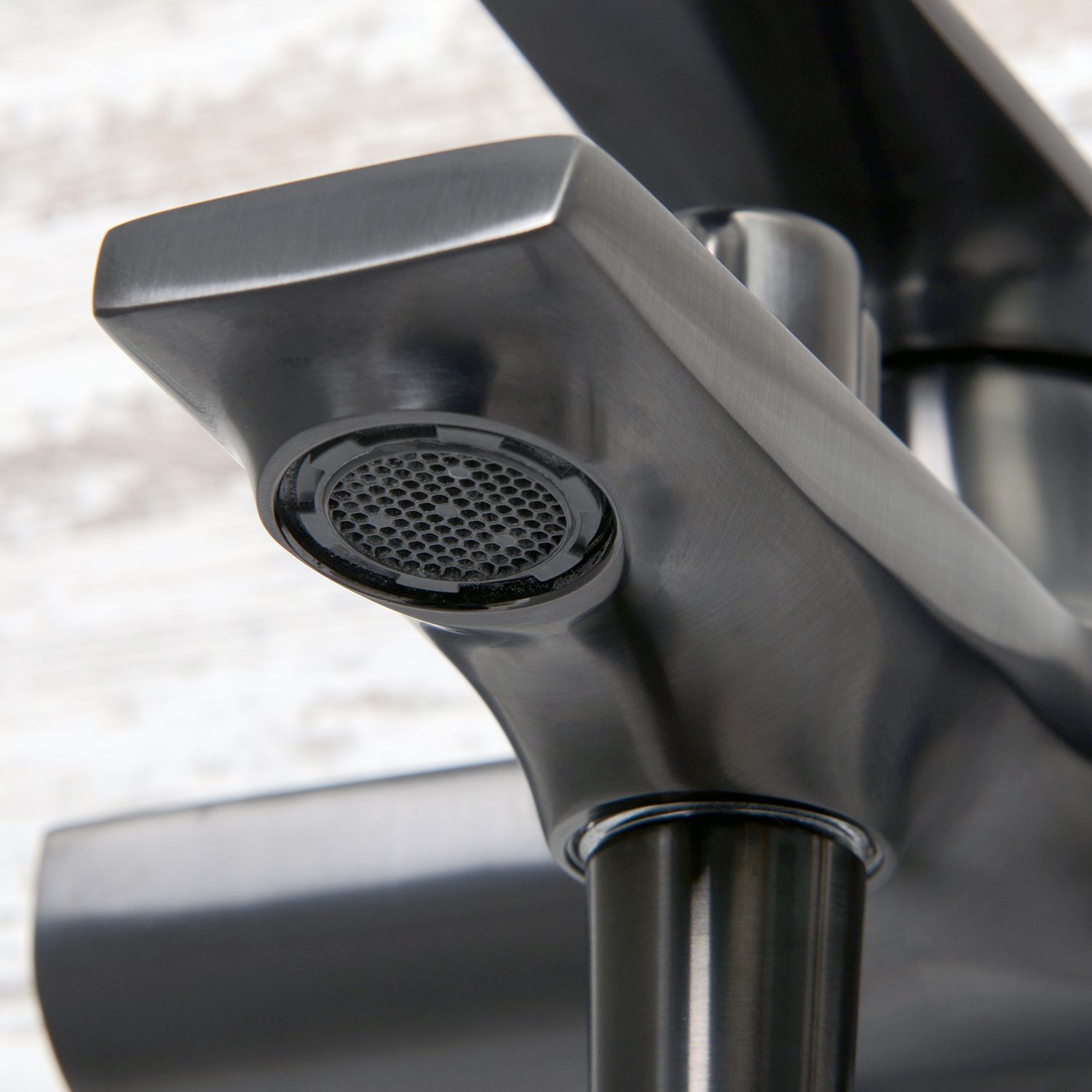 Смеситель для ванны с коротким изливом WasserKRAFT Wiese, 8401